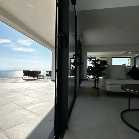 Villa Lola - Modern Architecture, Sea & Pool