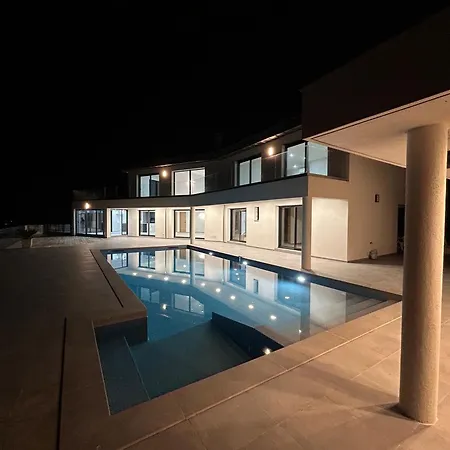 Lola - Modern Architecture, Sea & Pool * Albitreccia